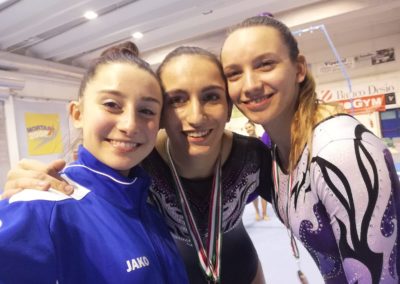 1aprova-junioresenior-gold4